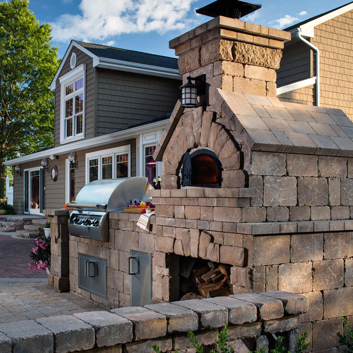 Chicago Brick Oven CBO-750 DIY Kit Built-In Wood-Fired Outdoor Pizza Oven for Residential Use