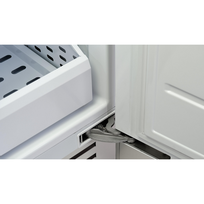 Fulgor Milano 8.22 cu.ft Pro Column Freezer, 700 Series, RH, Stainless Cladded, Bottom Compressor, Metal Interior, Ice Maker, Includes Pro Handle & Badge Accessory