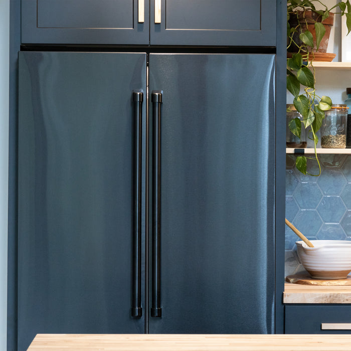 ZLINE 22.5 cu.ft. Counter-Depth French Door Refrigerator with Ice Maker in Fingerprint-Resistant Black Stainless Steel