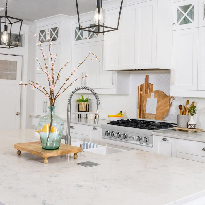 ZLINE 36" Legacy Gas Rangetop with 6 Burners and Porcelain Cooktop in Stainless Steel